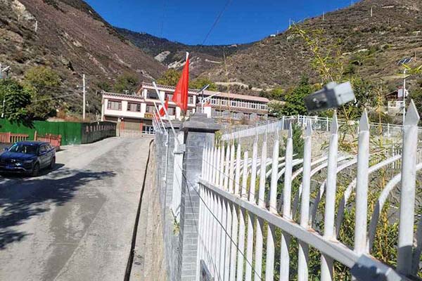 广州黄埔区某小学校园张力电子围栏案例